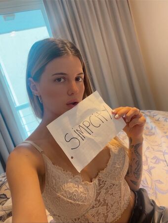 LuluCherry Nøgen Lækager OnlyFans Foto 6