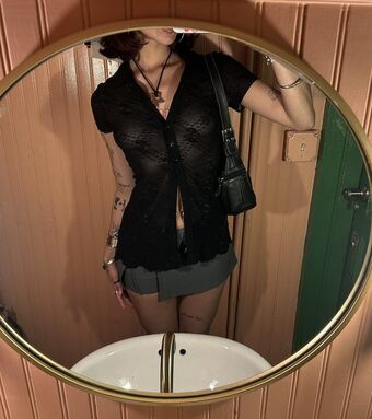 lycheenotes Nøgen Lækager OnlyFans Foto 4