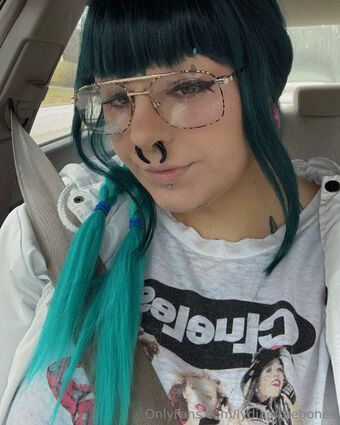 lydiainthebones