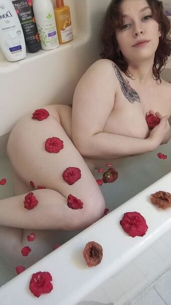 Madeofbugs Nøgen Lækager OnlyFans Foto 5