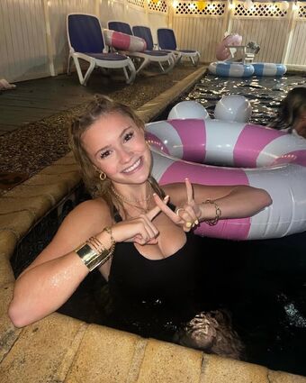 Mads Thompson Maddiiedee