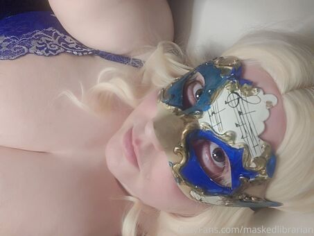 maskedlibrarian