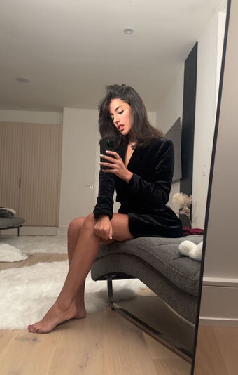 Melody Oz