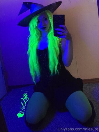miezute Nøgen Lækager OnlyFans Foto 43