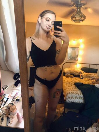 mina__rose