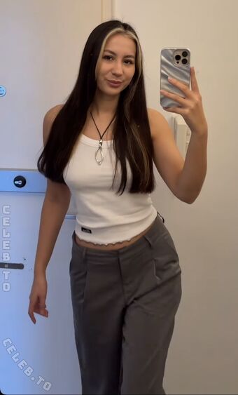 Minimoli Nøgen Lækager OnlyFans Foto 20