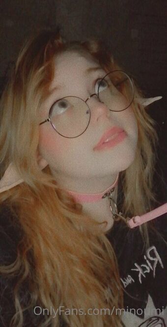 minoumi Nøgen Lækager OnlyFans Foto 11