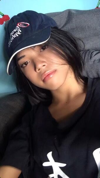 Miru Ackerman Nøgen Lækager OnlyFans Foto 1