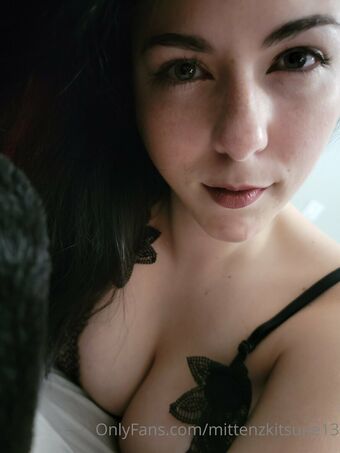 mittenzkitsune13