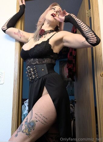 miz_hell Nøgen Lækager OnlyFans Foto 12