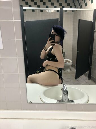 MollyRot Nøgen Lækager OnlyFans Foto 15