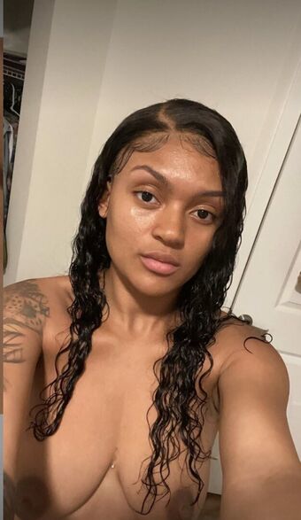 Nay Devine Nøgen Lækager OnlyFans Foto 12