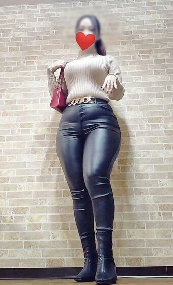 Nene_booty