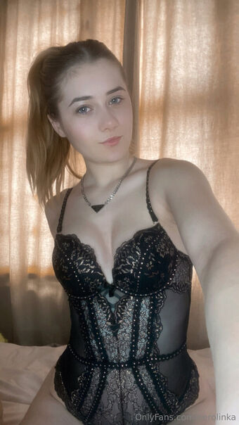 Nerolinka Nøgen Lækager OnlyFans Foto 7