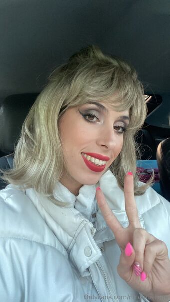 nicolebehare