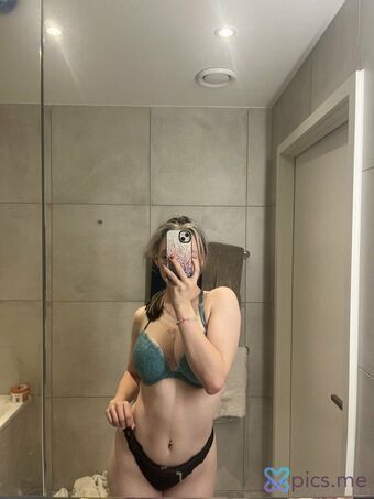 Nomiteee Nøgen Lækager OnlyFans Foto 2