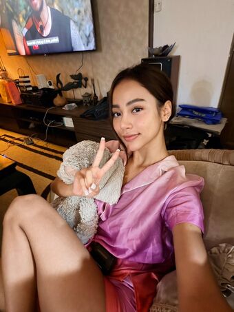 Nurlynnazureen Nøgen Lækager OnlyFans Foto 55