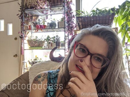 octogoddess