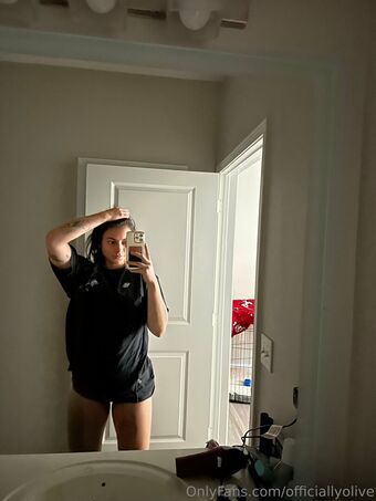 Officiallyolive Nøgen Lækager OnlyFans Foto 15