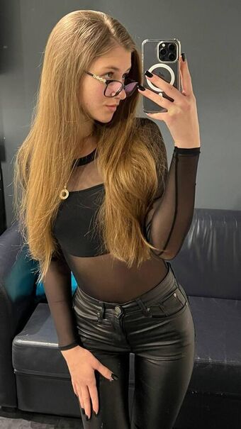 oksankabey Nøgen Lækager OnlyFans Foto 29