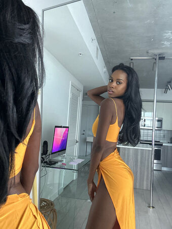 onlybombshell