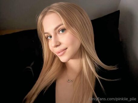 pinkiie_piie Nøgen Lækager OnlyFans Foto 72