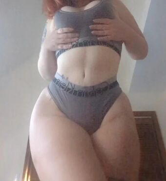 PixieAmaryllis Nøgen Lækager OnlyFans Foto 14