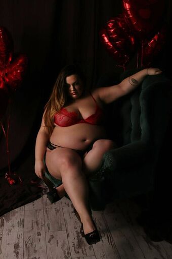 plussize_model Nøgen Lækager OnlyFans Foto 8
