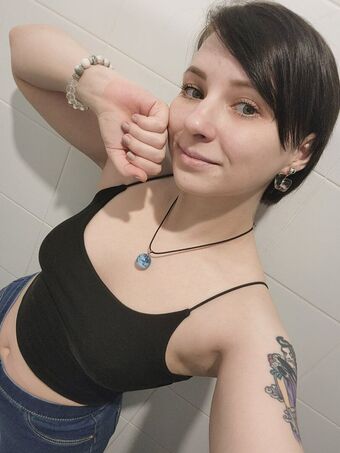 Pokedex Nøgen Lækager OnlyFans Foto 41