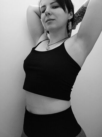 Pokedex Nøgen Lækager OnlyFans Foto 42