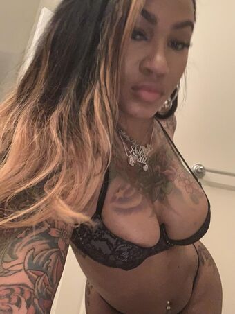PrettyRedz Nøgen Lækager OnlyFans Foto 24