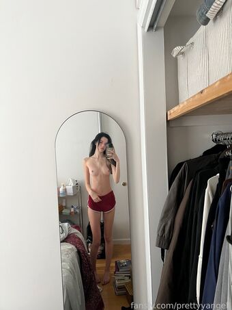 prettyyangell Nøgen Lækager OnlyFans Foto 32