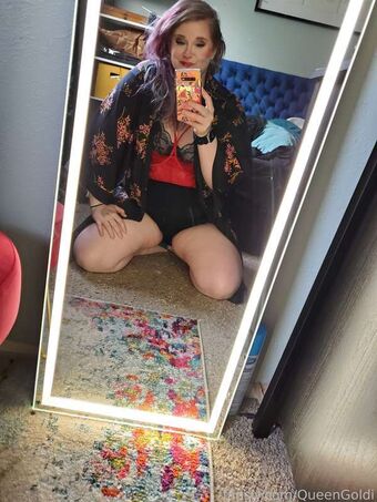 QueenGoldi Nøgen Lækager OnlyFans Foto 5