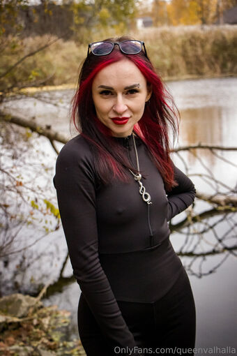 queenvalhalla Nøgen Lækager OnlyFans Foto 3