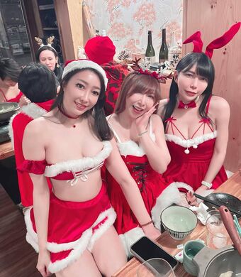 Rainy 以希 鐘小八 Nøgen Lækager OnlyFans Foto 3