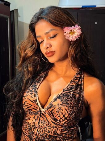 rasleeela Nøgen Lækager OnlyFans Foto 2