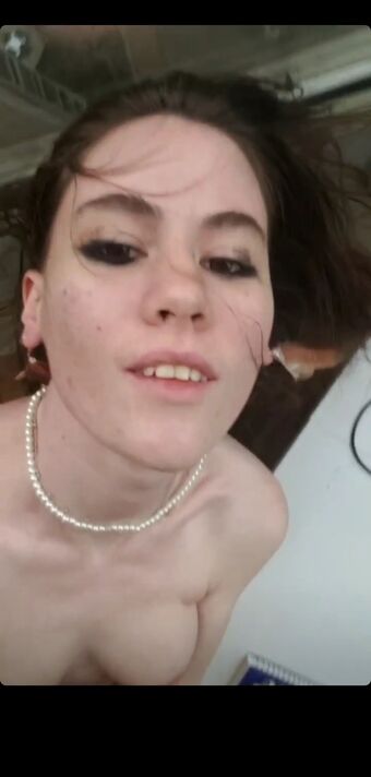 Raviry Nøgen Lækager OnlyFans Foto 8