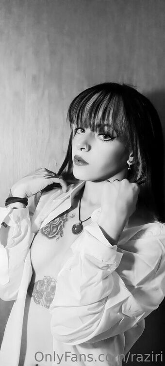 raziri Nøgen Lækager OnlyFans Foto 2