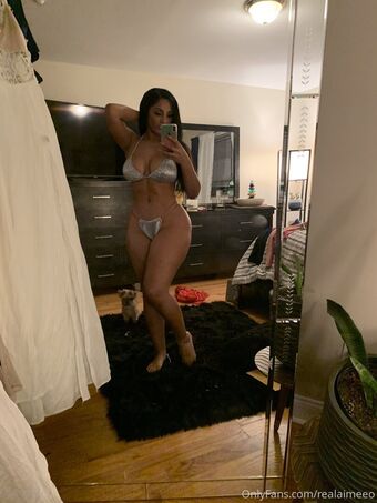 realaimeeo Nøgen Lækager OnlyFans Foto 23