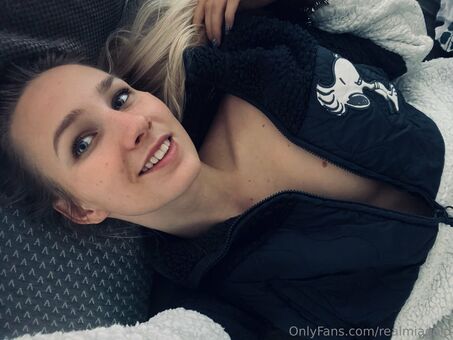 realmiagold Nøgen Lækager OnlyFans Foto 65