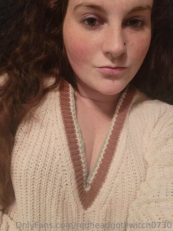 redheadgothwitch0730