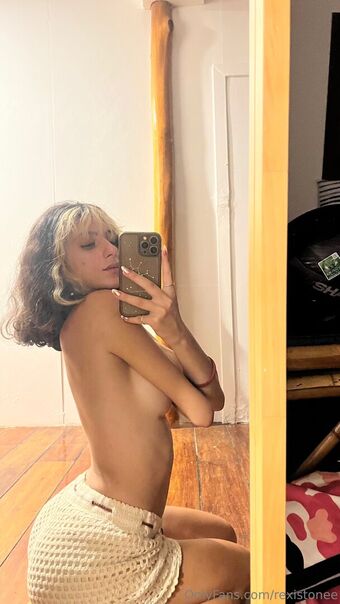 rexistonee Nøgen Lækager OnlyFans Foto 10