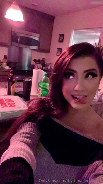 rhythmalienofficial Nøgen Lækager OnlyFans Foto 35