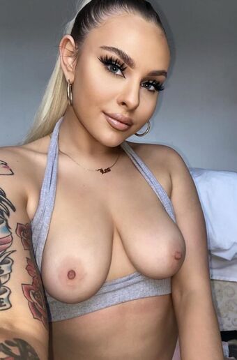Rose Winter Nøgen Lækager OnlyFans Foto 4