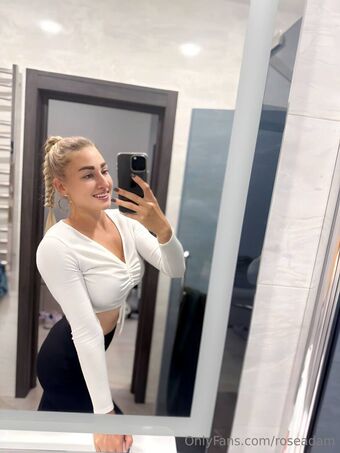 roseadam Nøgen Lækager OnlyFans Foto 19
