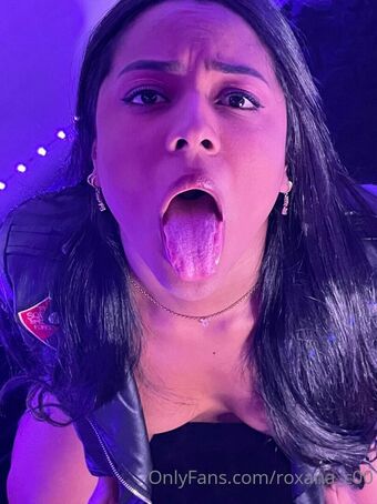 roxana_c00