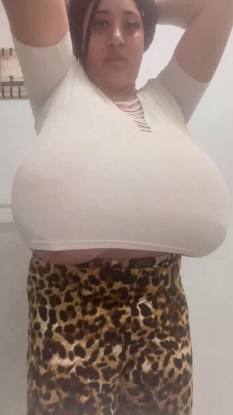 Roxi Red