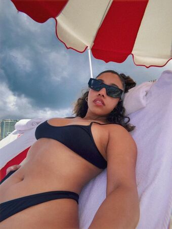Roxyrose_
