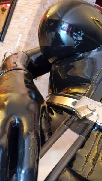 rubberdollemma