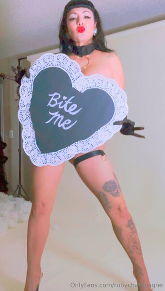 Ruby Champagne Nøgen Lækager OnlyFans Foto 13